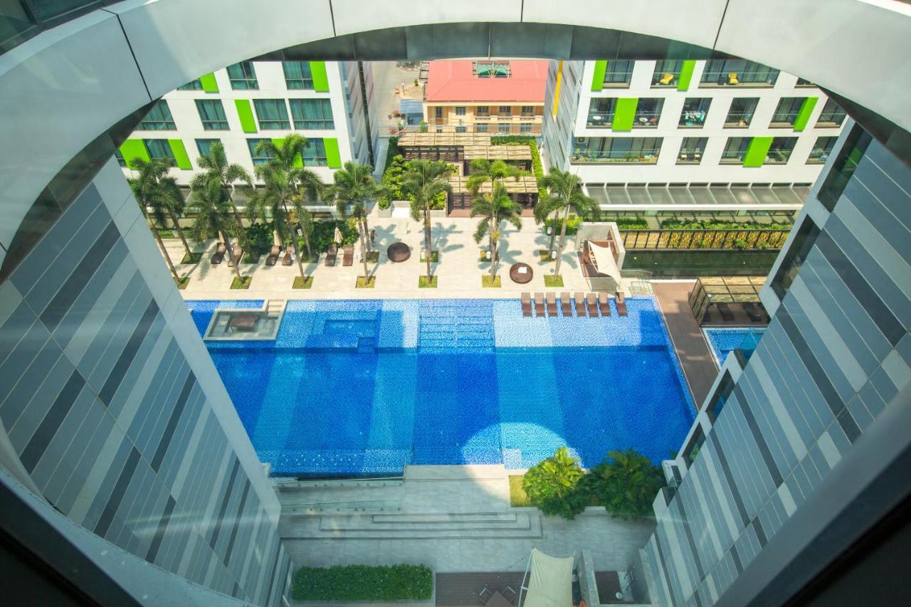 Republic Saigon Airport Suites